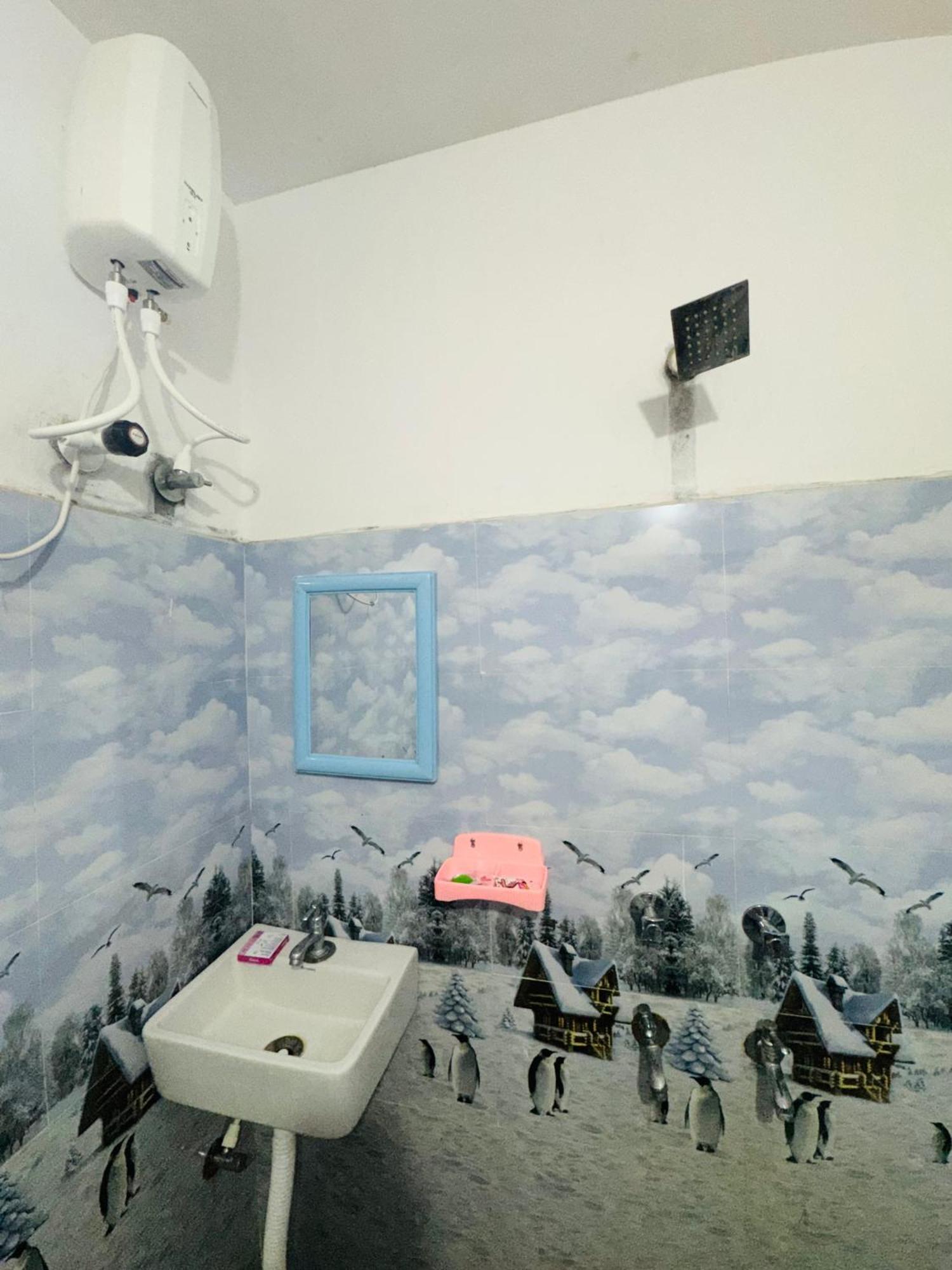 Sri Padha Vallabha Serenity Homestay Pithapuram Extérieur photo