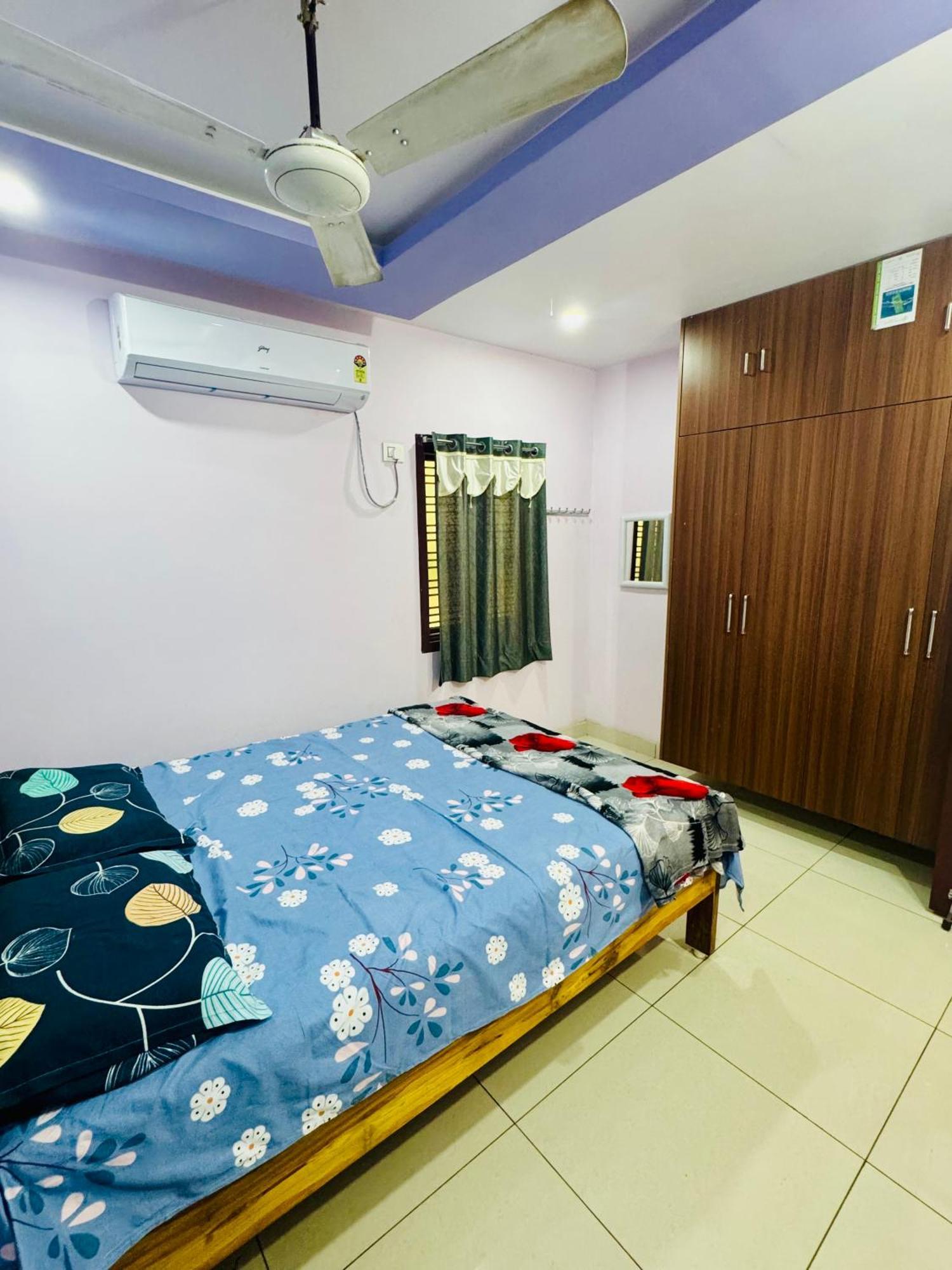 Sri Padha Vallabha Serenity Homestay Pithapuram Extérieur photo