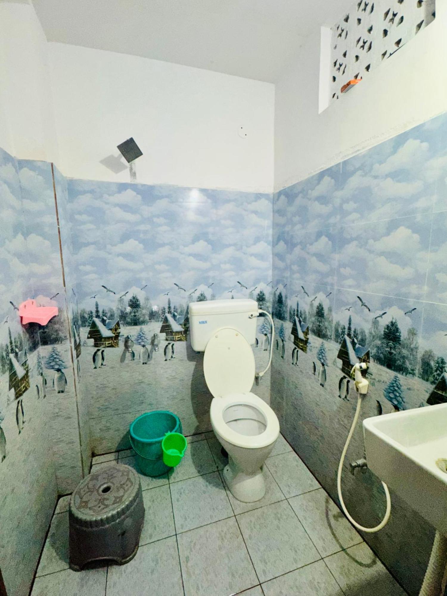 Sri Padha Vallabha Serenity Homestay Pithapuram Extérieur photo